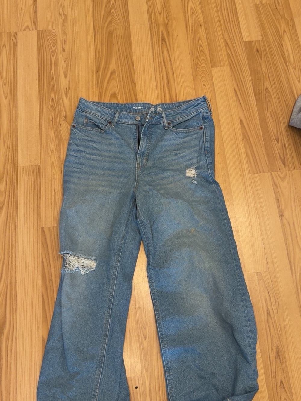 Old Navy Light Blue Wide-Leg Distressed Jeans